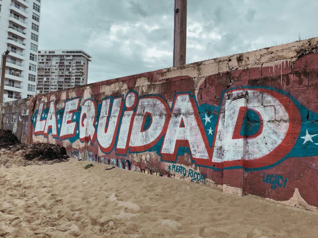 La nueva ley de igualdad lleva las normas contra la discriminación a la vida cotidiana