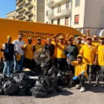 Voluntarios de Scientology y de la comunidad musulmana se unen para limpiar los barrios de Padua